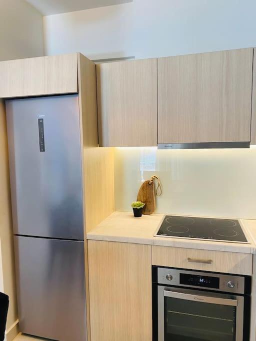 New 2Bd Aprt With Shared Rooftop Pool D3 Атина Екстериор снимка