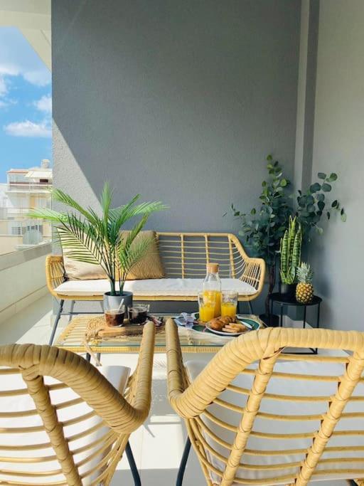 New 2Bd Aprt With Shared Rooftop Pool D3 Атина Екстериор снимка